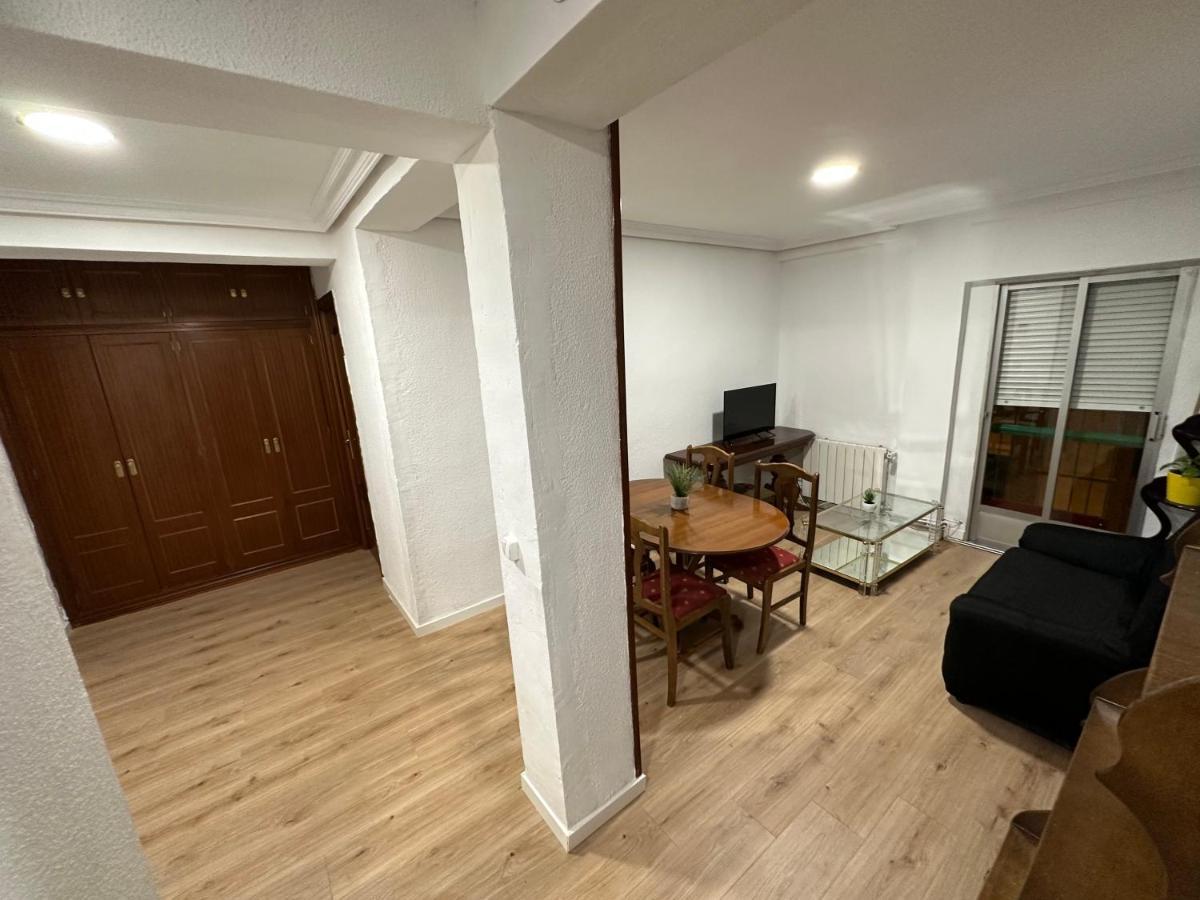 Licenciado Vidriera Apartment Madrid Exterior photo